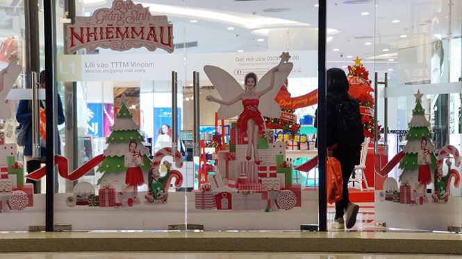 Không khí Noel tràn ngập phố phường Hà Nội